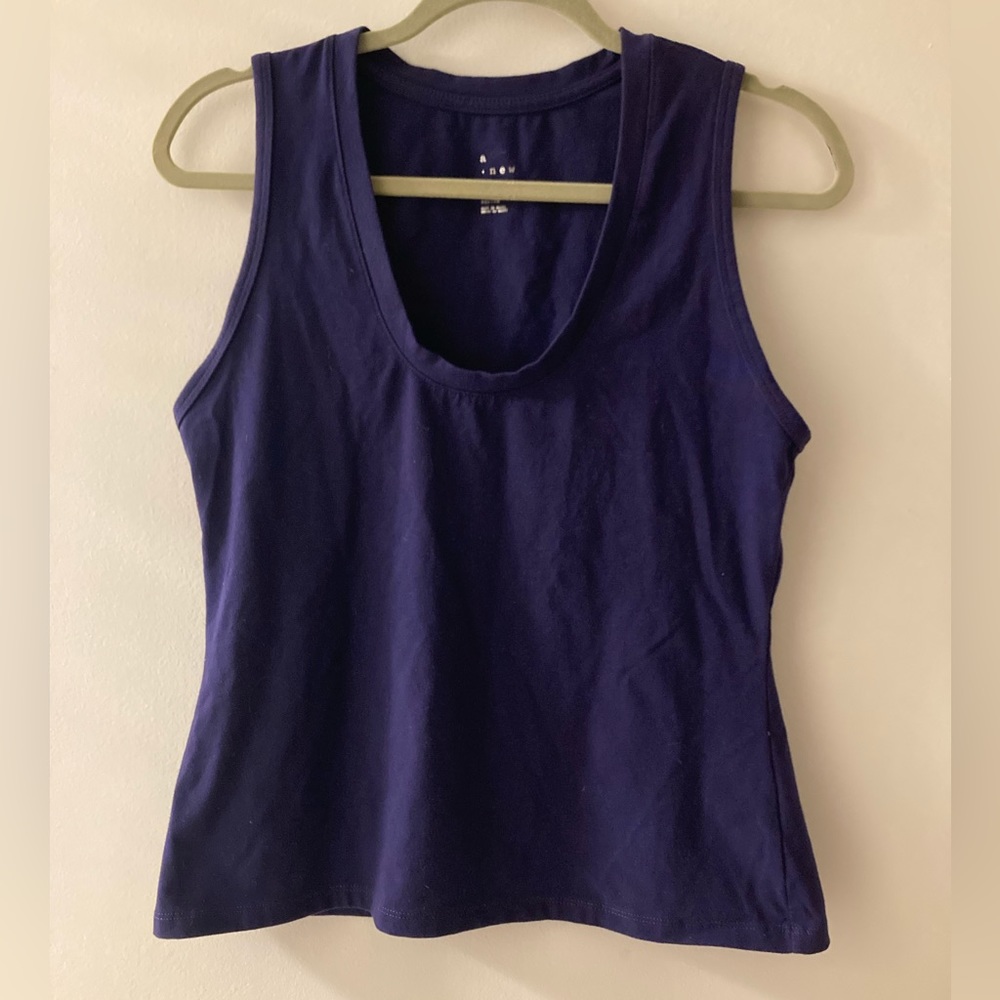 Navy Tank Top size‎ Medium
